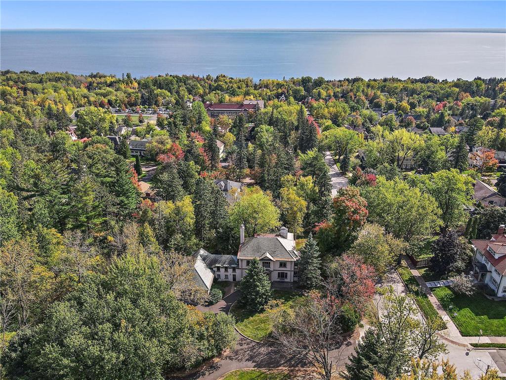 124 N Hawthorne Road Duluth MN 55812 7021373 image1