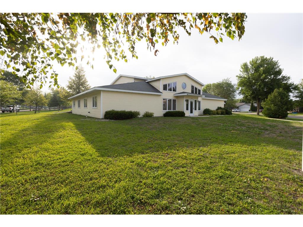 124 Oriole Drive Fergus Falls MN 56537 6419680 image1