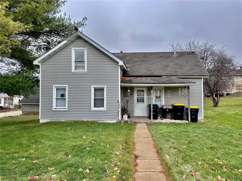 124 S Division Avenue Spring Grove MN 55974 6469334 image1
