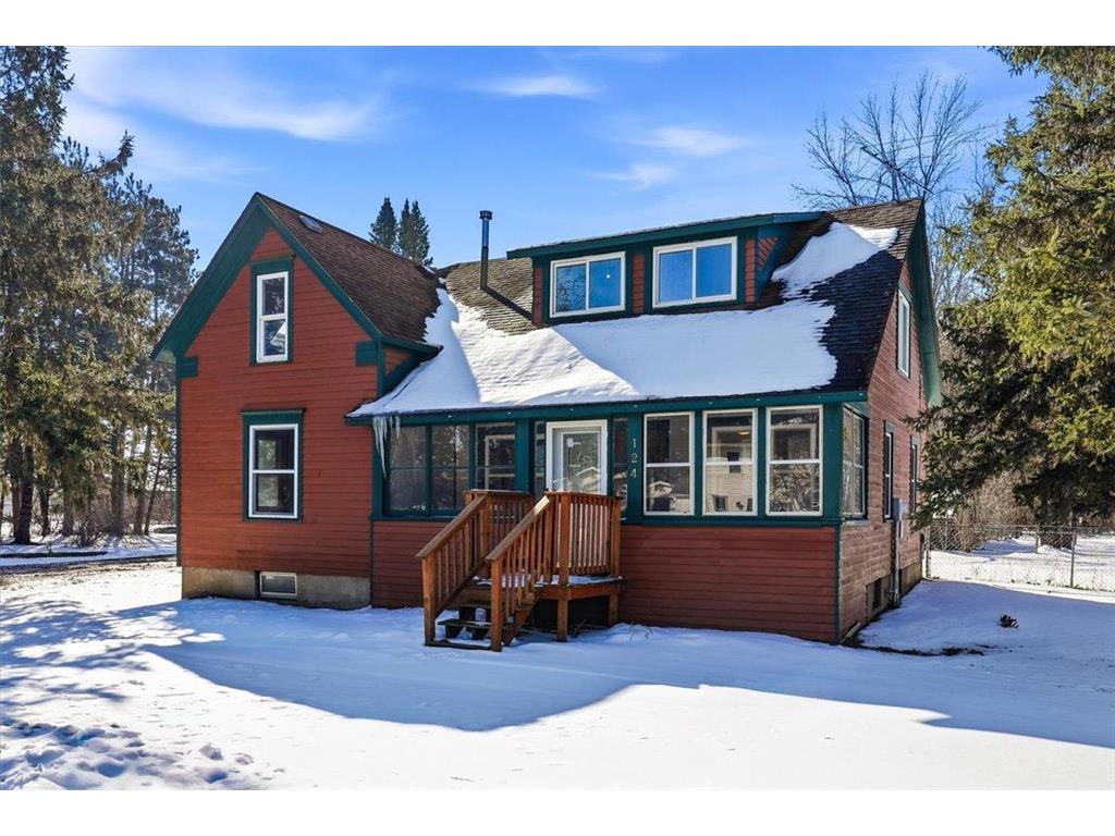 124 South Avenue E Clear Lake WI 54005 7034901 image1