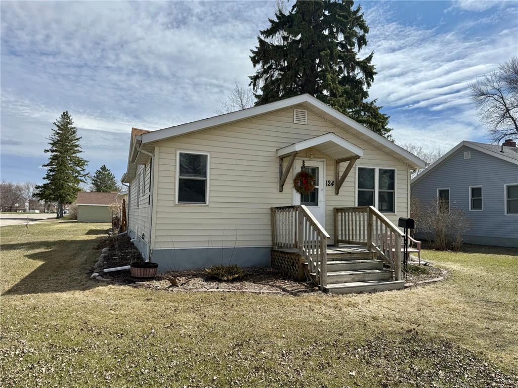 124 State Avenue N Thief River Falls MN 56701 7034445 image1