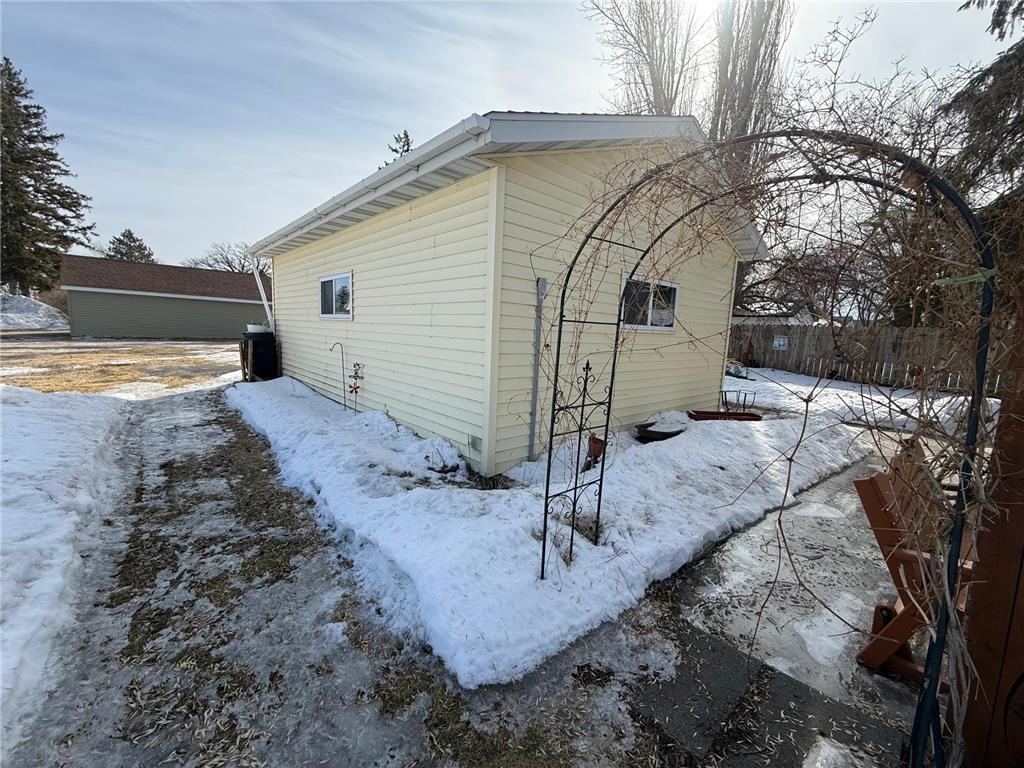 124 State Avenue N Thief River Falls MN 56701 7034445 image20