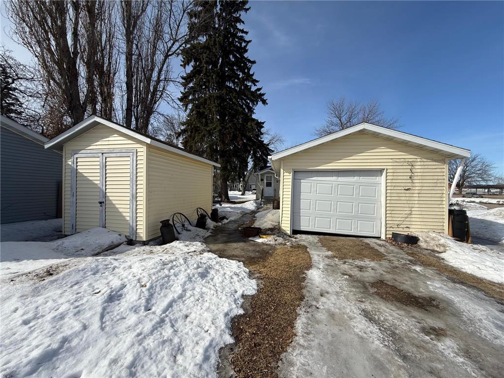 124 State Avenue N Thief River Falls MN 56701 7034445 image21