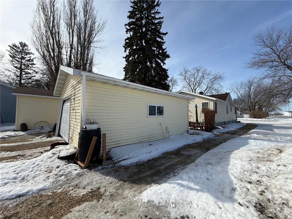 124 State Avenue N Thief River Falls MN 56701 7034445 image22