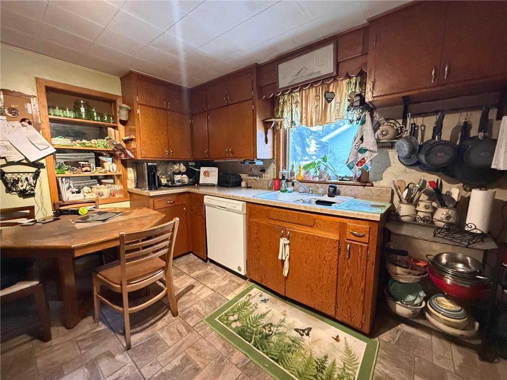 124 State Avenue N Thief River Falls MN 56701 7034445 image9