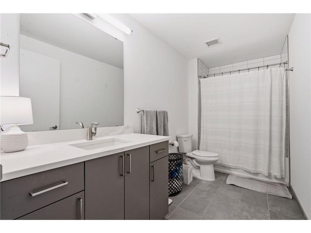 1240 2nd Street S #1031 Minneapolis MN 55415 7074014 image26