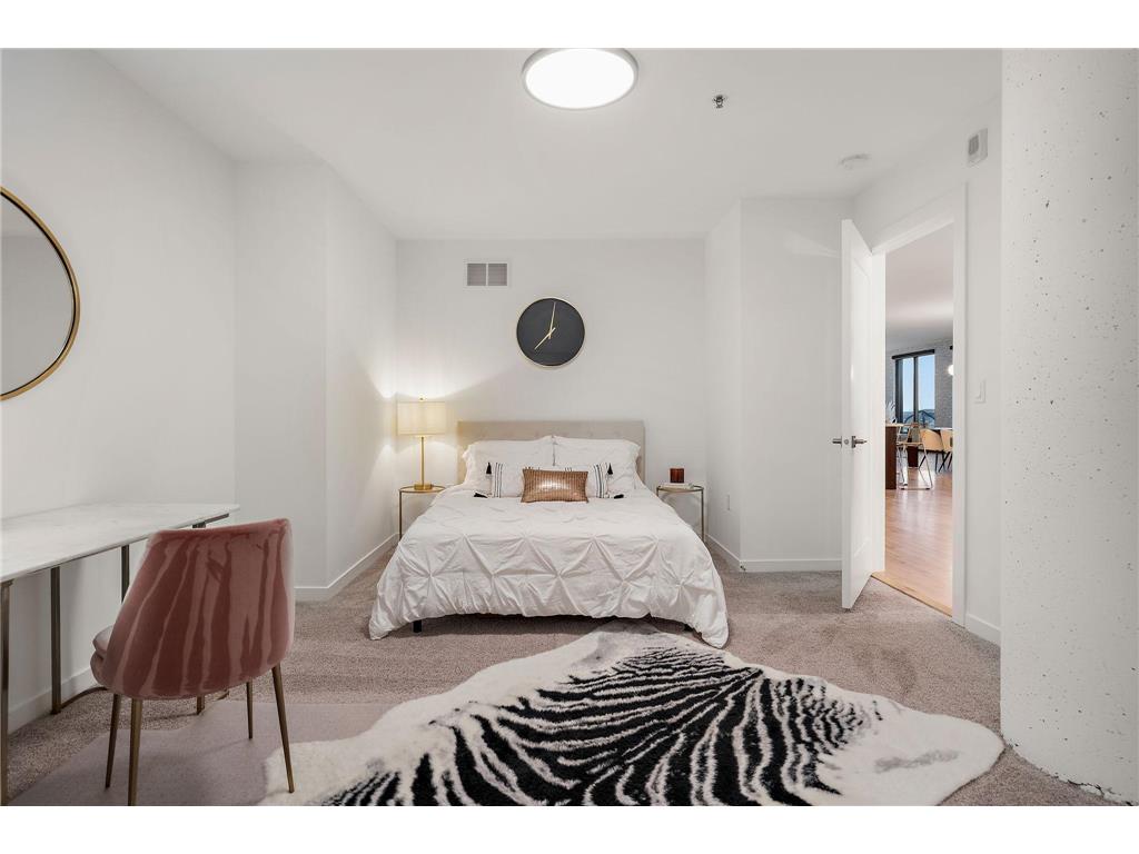 1240 2nd Street S #1226 Minneapolis MN 55415 7014685 image32