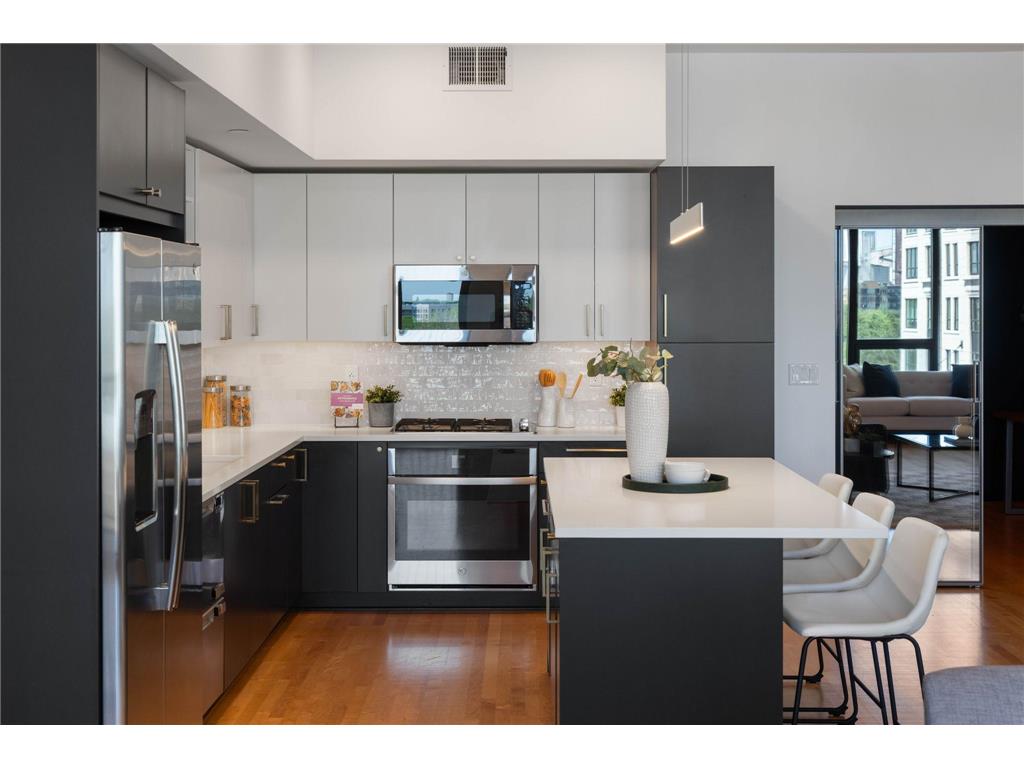 1240 2nd Street S #226 Minneapolis MN 55415 7069074 image13