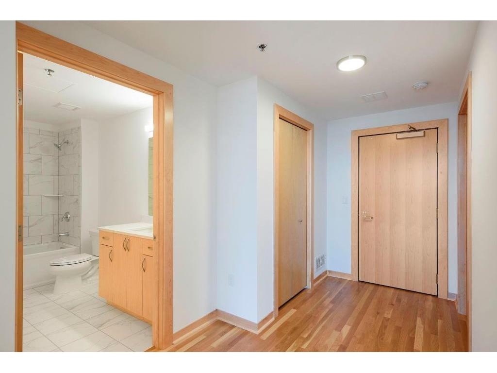 1240 2nd Street S #325 Minneapolis MN 55415 7068892 image15