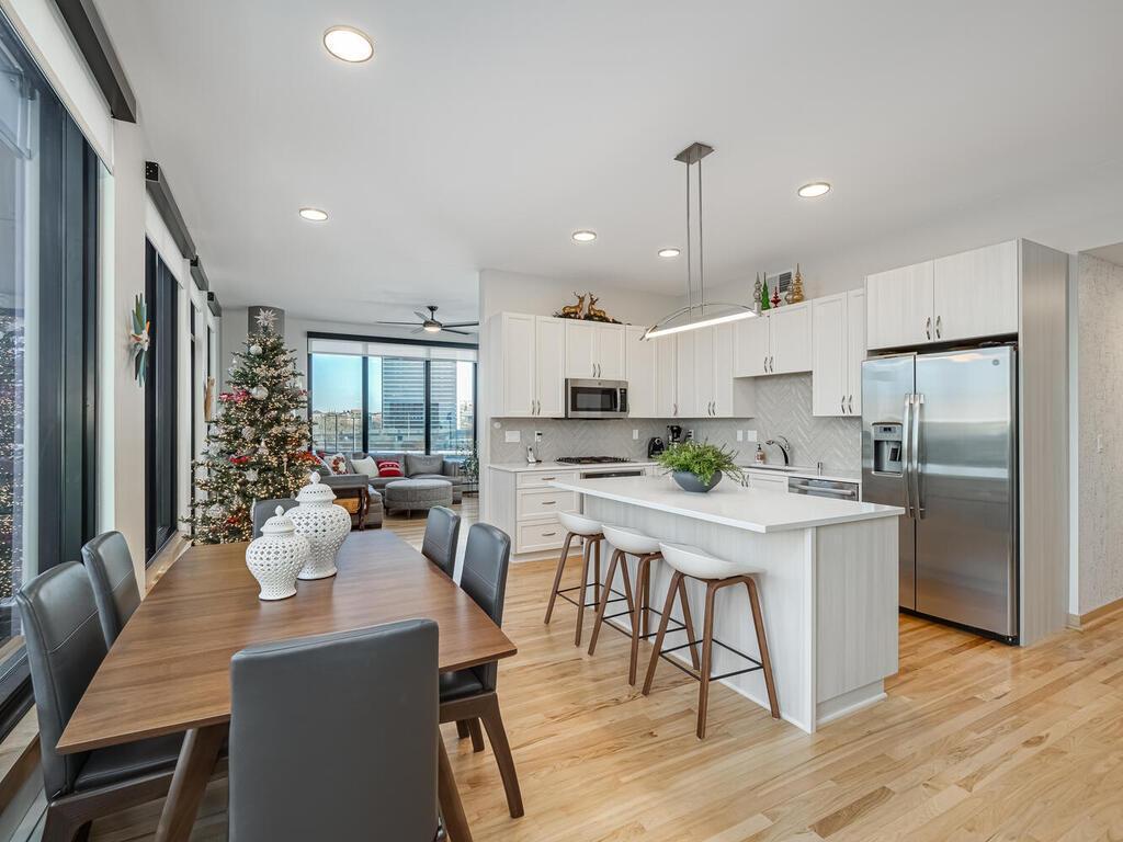 1240 2nd Street S #332 Minneapolis MN 55415 6315949 image1