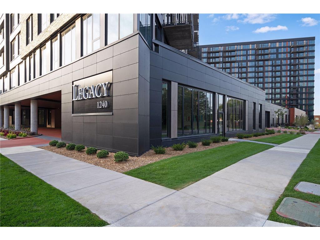 1240 2nd Street S #903 Minneapolis MN 55415 6391645 image1