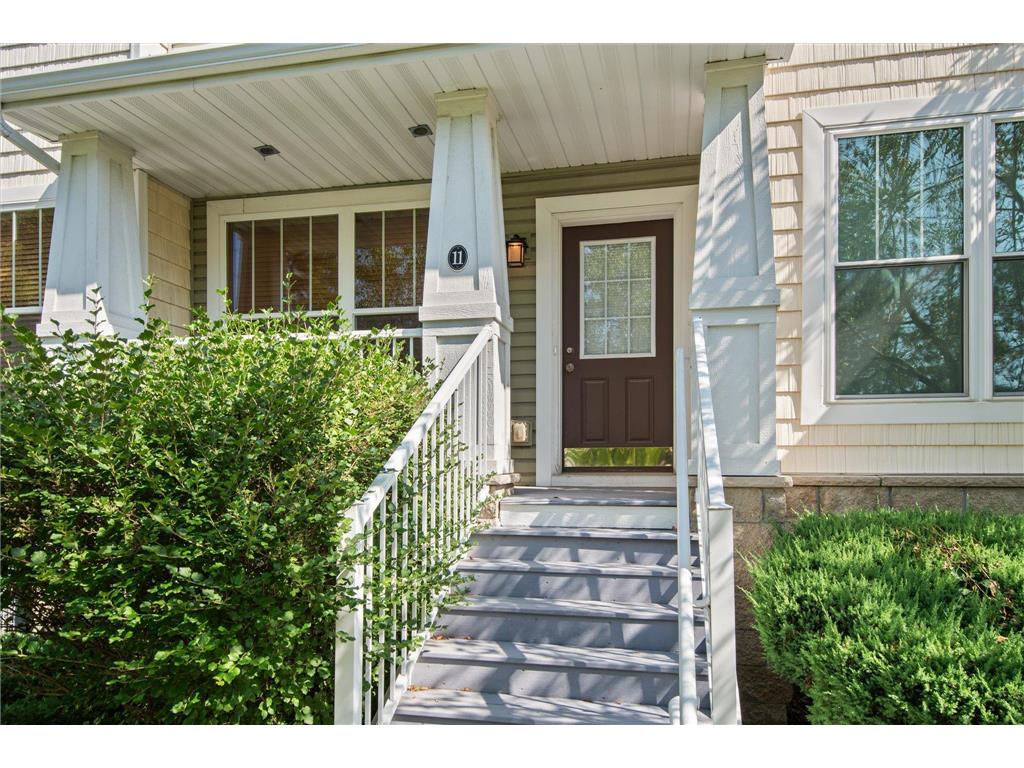 1240 County Road D E #11 Maplewood MN 55109 6566974 image1