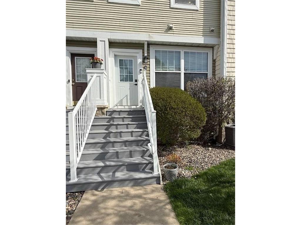 1240 County Road D E #15 Maplewood MN 55109 7053490 image1