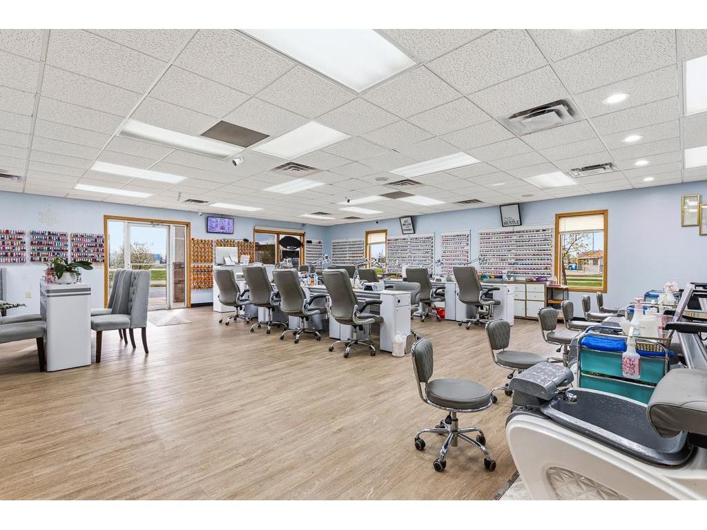 1240 Floyd Wild Drive Marshall MN 56258 7064453 image4