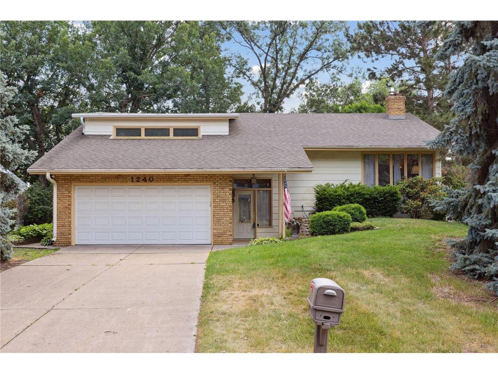 1240 Lincoln Terrace Columbia Heights MN 55421 6378766 image1