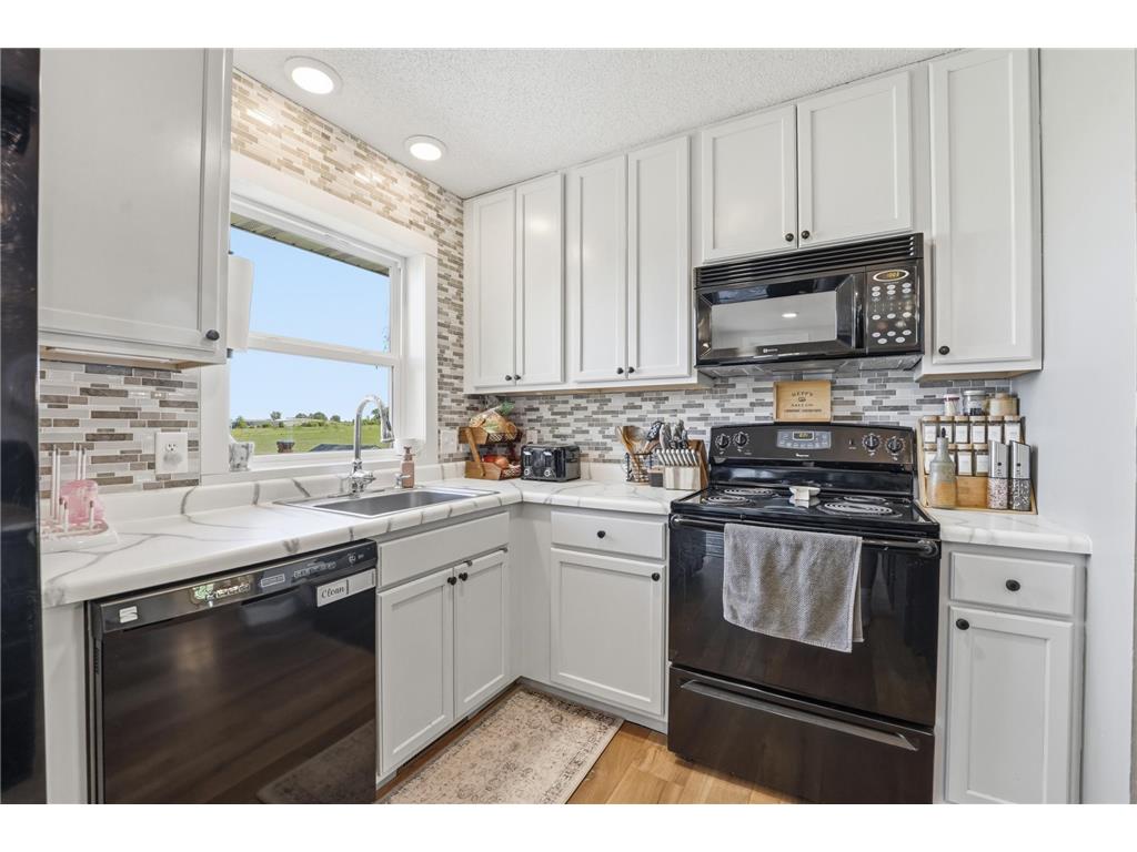 1240 Lokhorst Street Baldwin WI 54002 7078795 image9