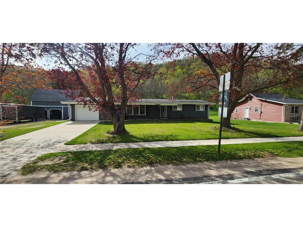 1240 N Main Street Elba MN 55910 7067980 image2