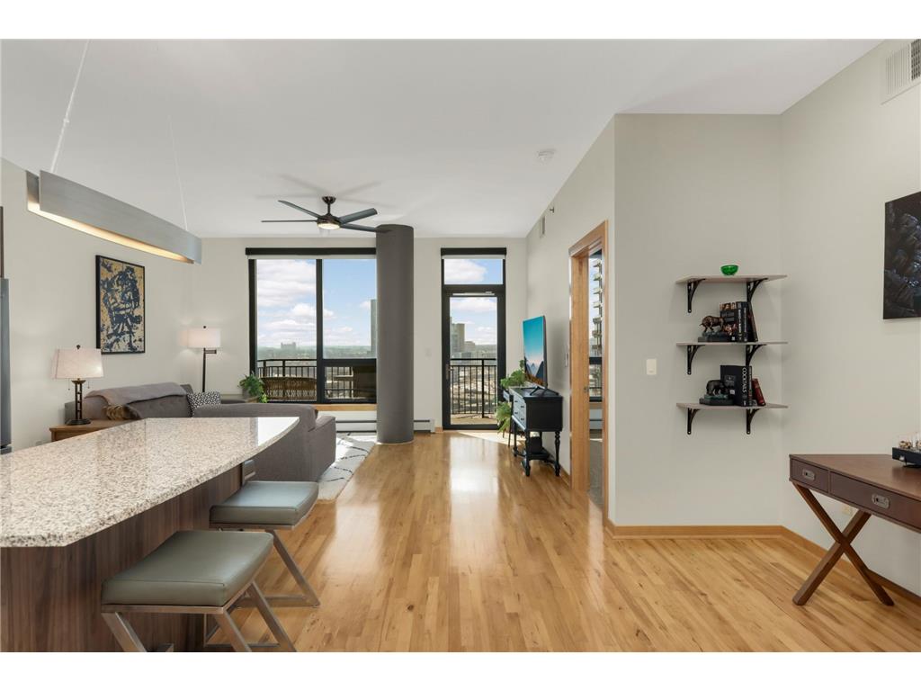 1240 S 2nd Street #1029 Minneapolis MN 55415 7035539 image1