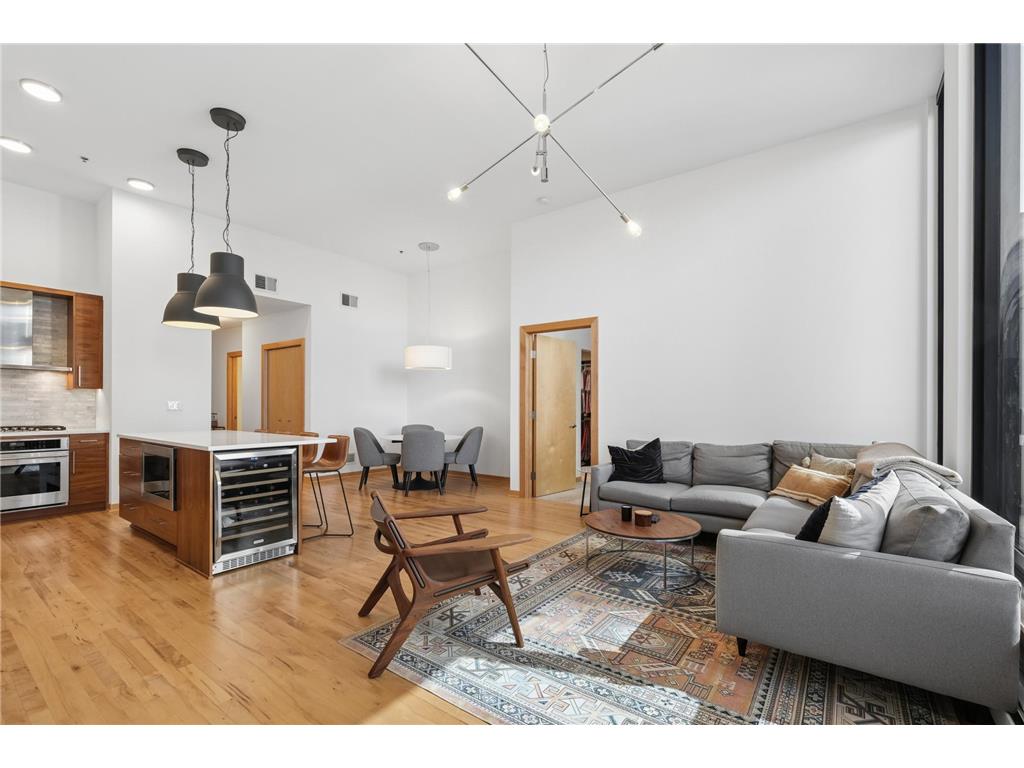 1240 S 2nd Street #109 Minneapolis MN 55415 7043804 image1