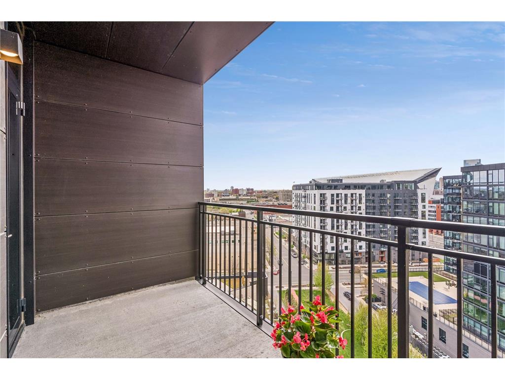 1240 S 2nd Street #1118 Minneapolis MN 55415 7052711 image3