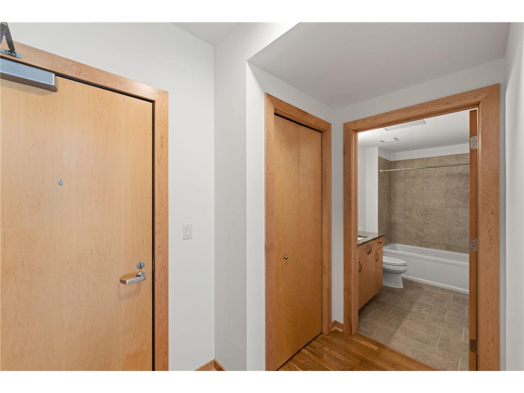 1240 S 2nd Street #119 Minneapolis MN 55415 7015190 image25