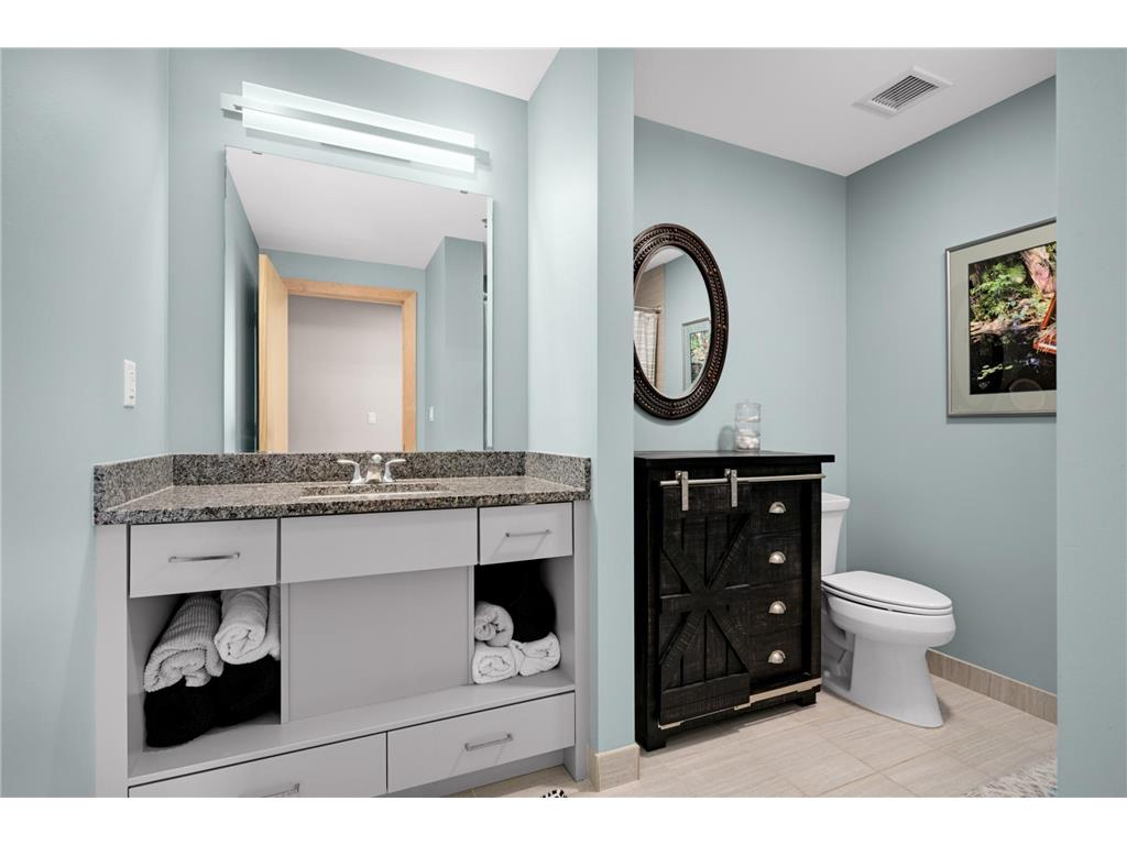1240 S 2nd Street #1202 Minneapolis MN 55415 7004245 image28