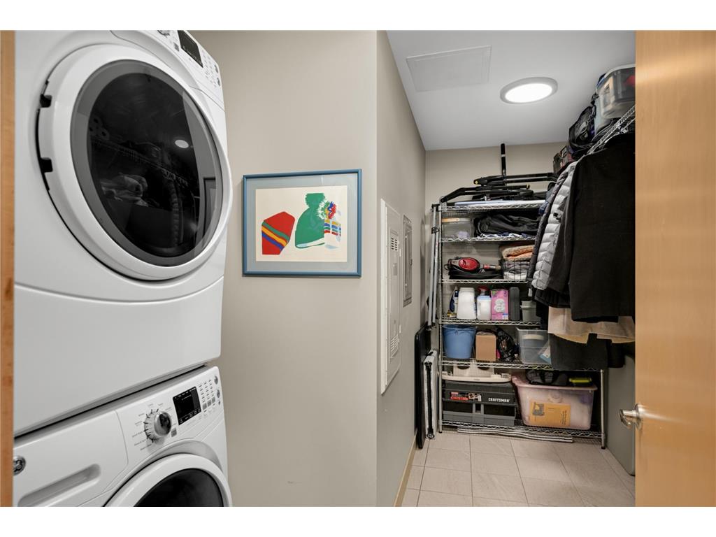 1240 S 2nd Street #1202 Minneapolis MN 55415 7004245 image30