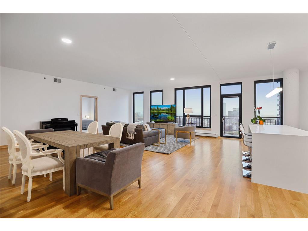 1240 S 2nd Street #1323 Minneapolis MN 55415 7057684 image1