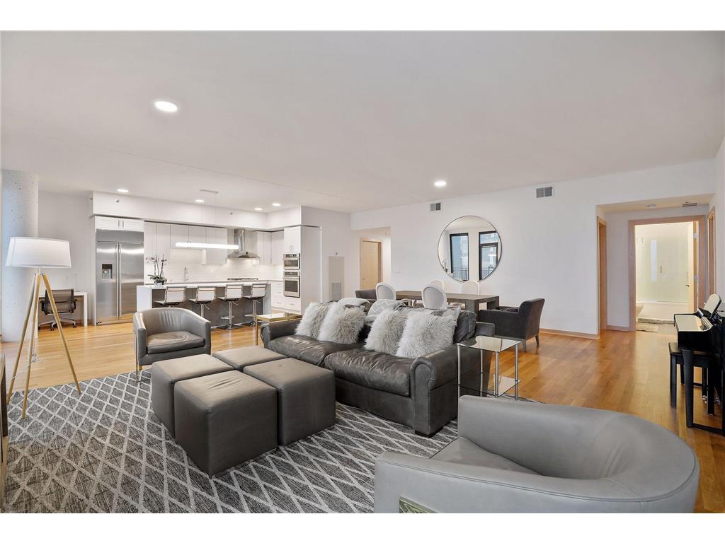 1240 S 2nd Street #1323 Minneapolis MN 55415 7057684 image3