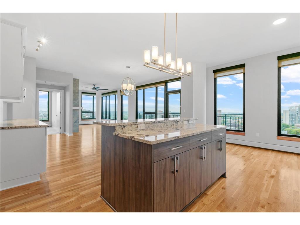 1240 S 2nd Street #1427 Minneapolis MN 55415 6496834 image1