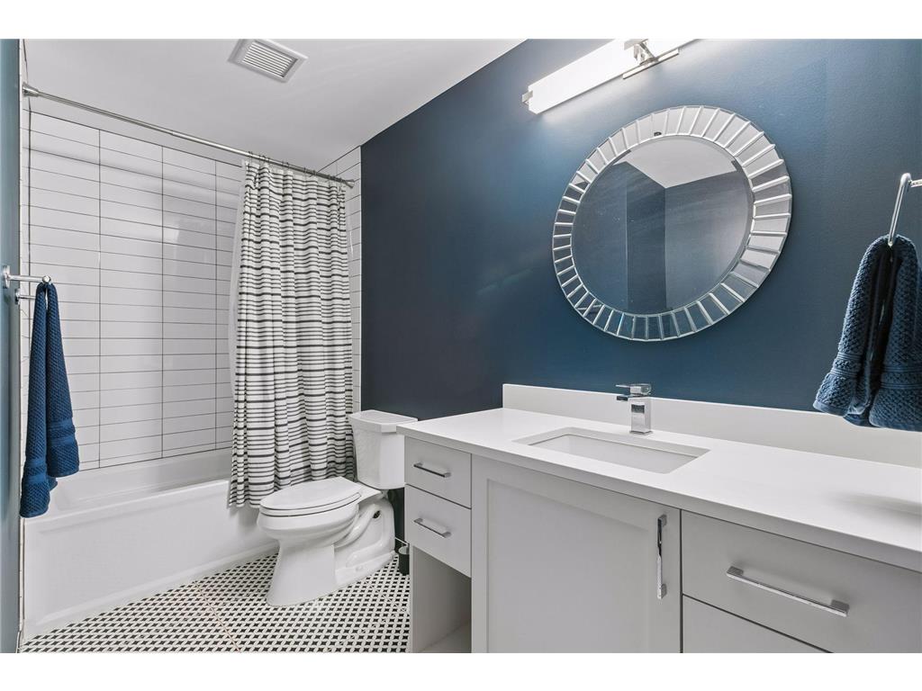 1240 S 2nd Street #203 Minneapolis MN 55415 7079885 image22