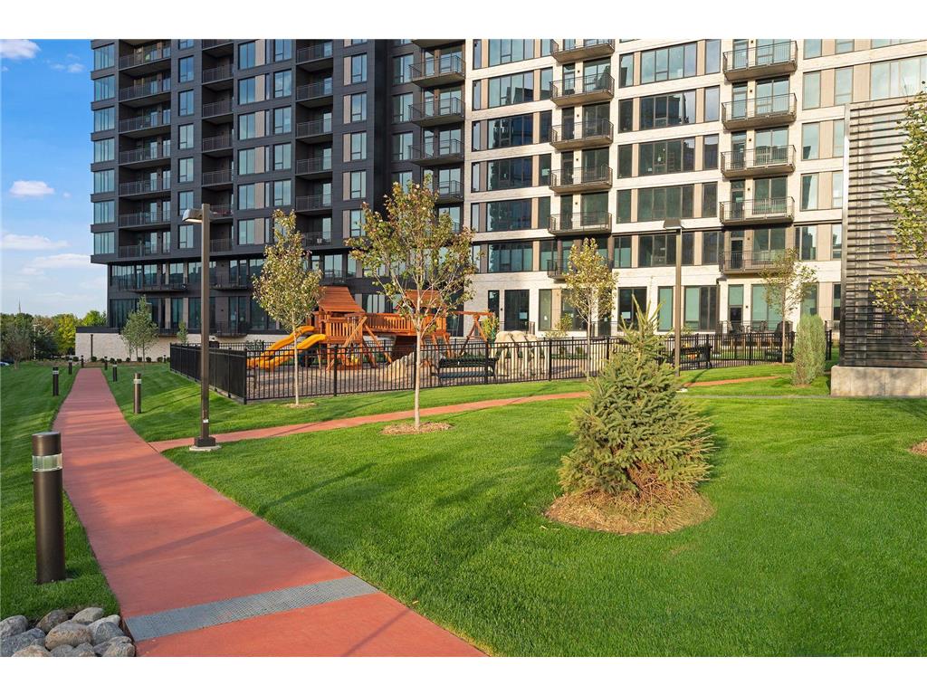 1240 S 2nd Street #203 Minneapolis MN 55415 7079885 image30
