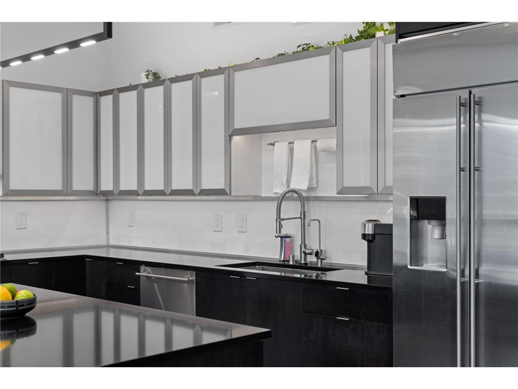 1240 S 2nd Street #306 Minneapolis MN 55415 7005492 image14