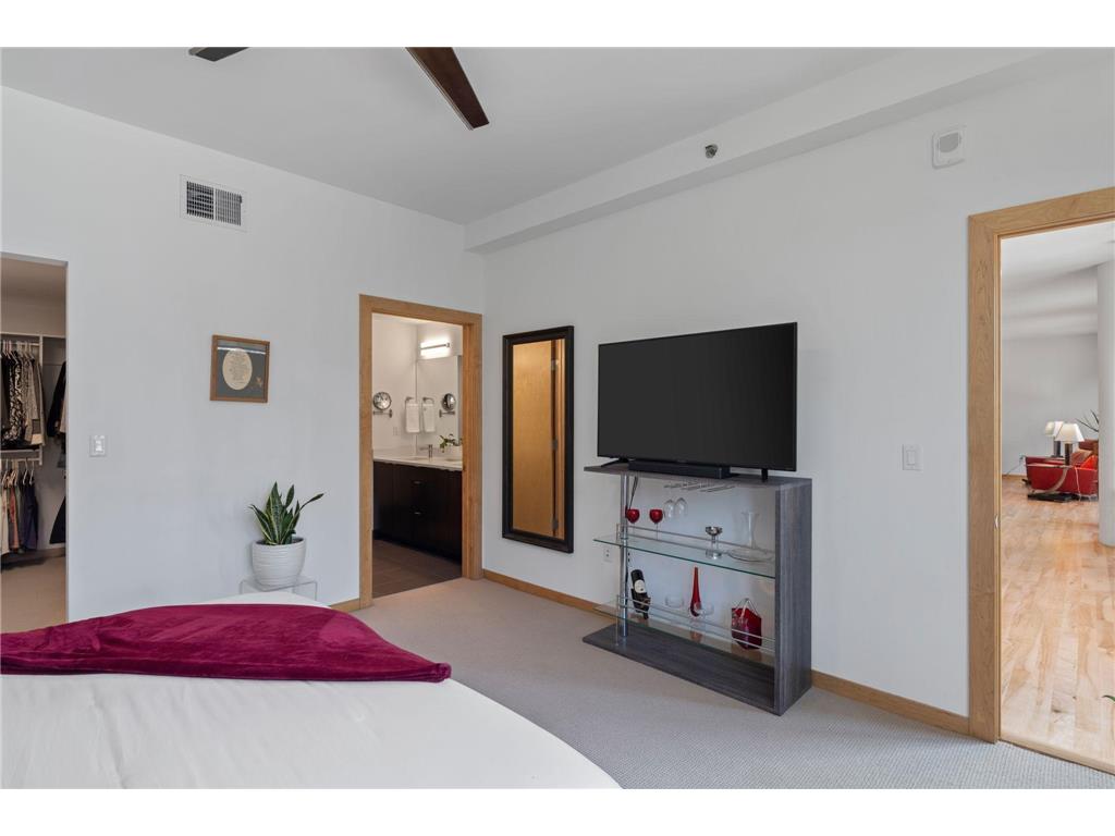 1240 S 2nd Street #306 Minneapolis MN 55415 7005492 image15