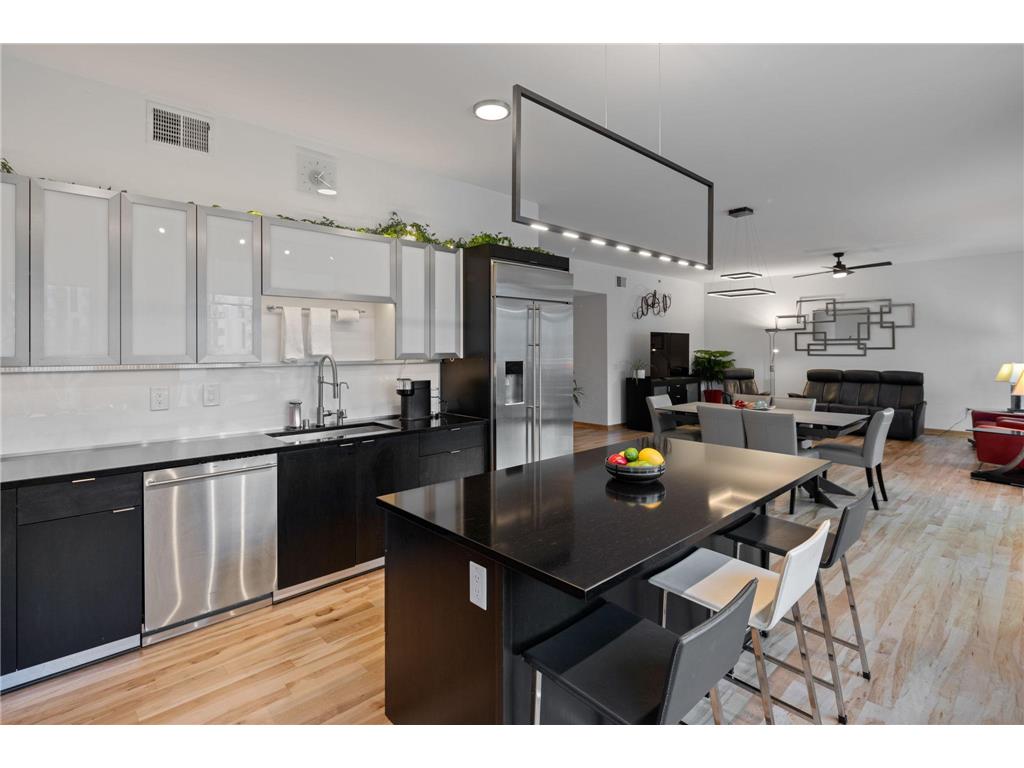 1240 S 2nd Street #306 Minneapolis MN 55415 7005492 image2