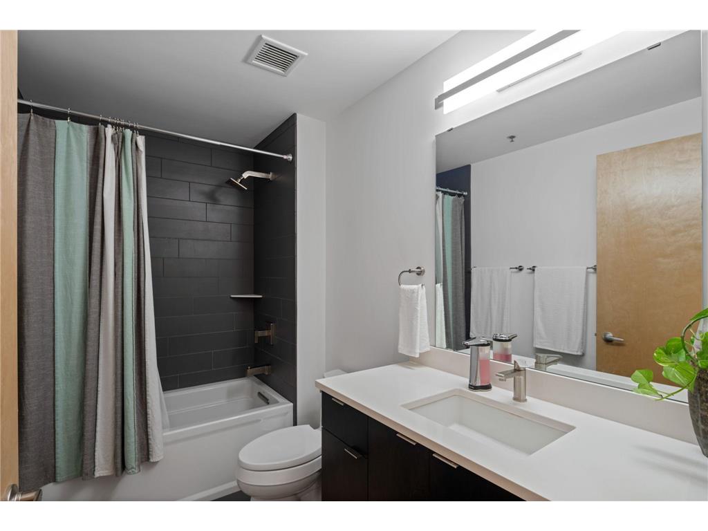 1240 S 2nd Street #306 Minneapolis MN 55415 7005492 image34