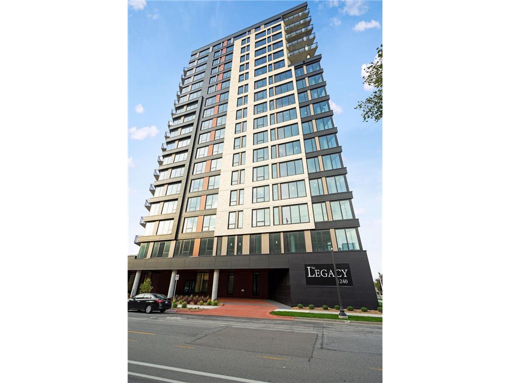 1240 S 2nd Street #424 Minneapolis MN 55415 7044120 image1
