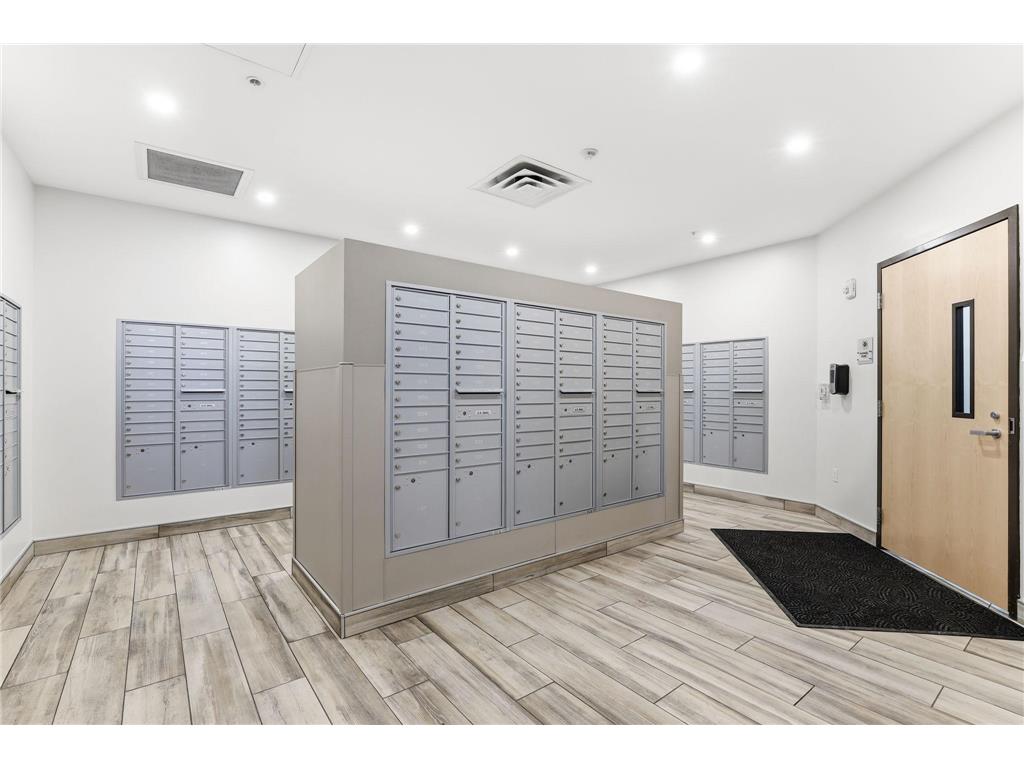 1240 S 2nd Street #604 Minneapolis MN 55415 7002424 image43