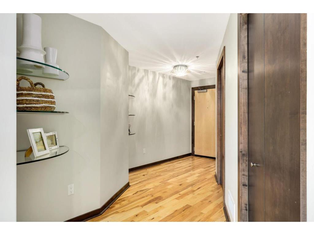 1240 S 2nd Street #701 Minneapolis MN 55415 7054281 image24