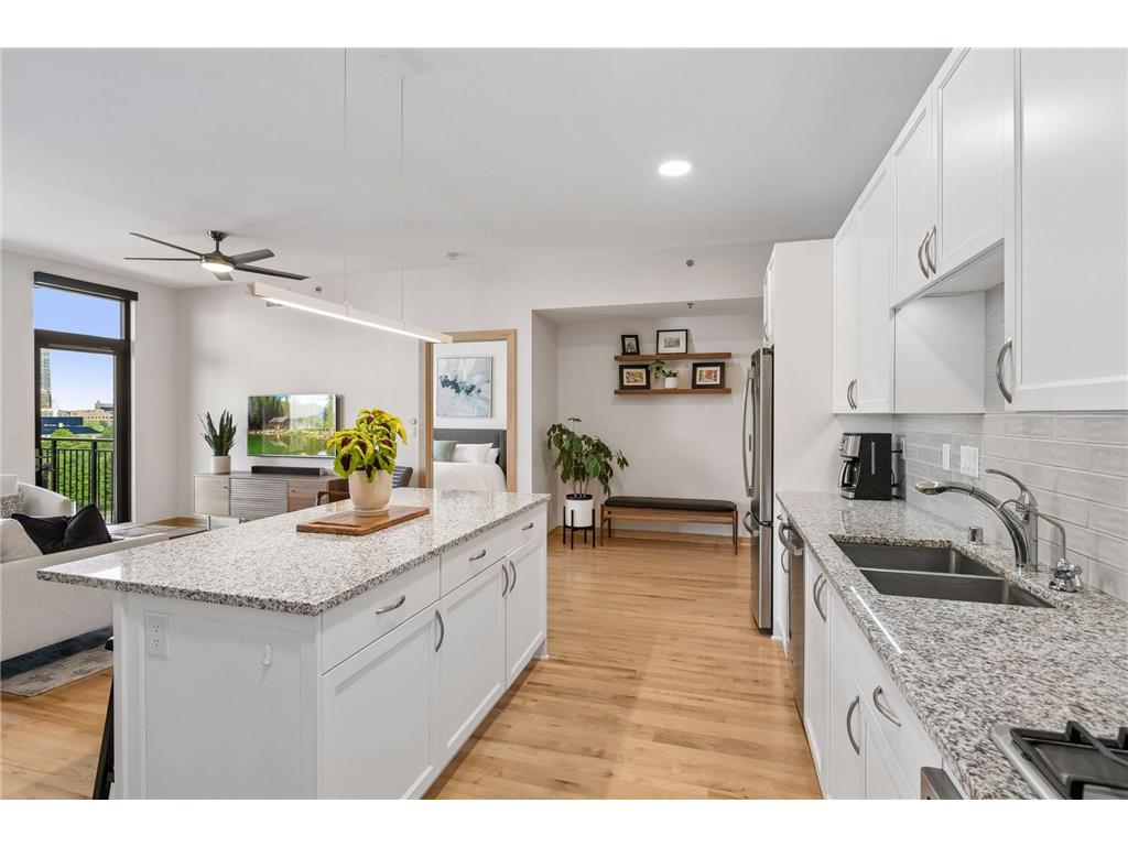 1240 S 2nd Street #716 Minneapolis MN 55415 7074778 image13
