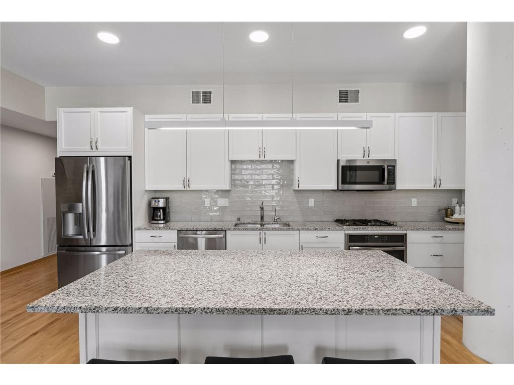 1240 S 2nd Street #716 Minneapolis MN 55415 7074778 image14