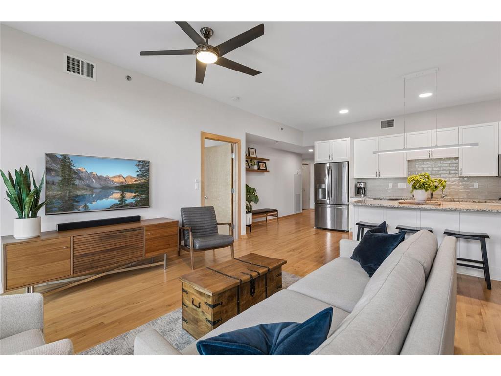 1240 S 2nd Street #716 Minneapolis MN 55415 7074778 image7