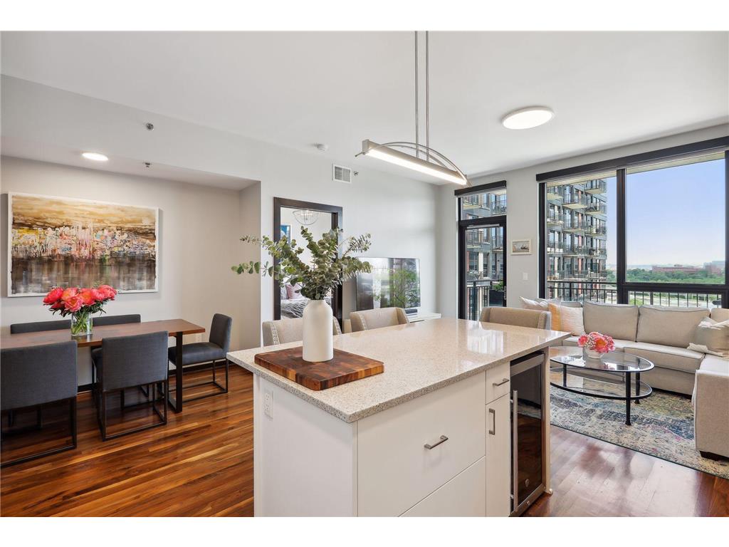 1240 S 2nd Street #717 Minneapolis MN 55415 6377440 image1