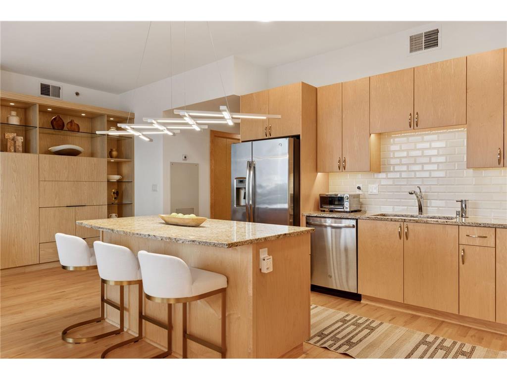 1240 S 2nd Street #822 Minneapolis MN 55415 6724639 image1