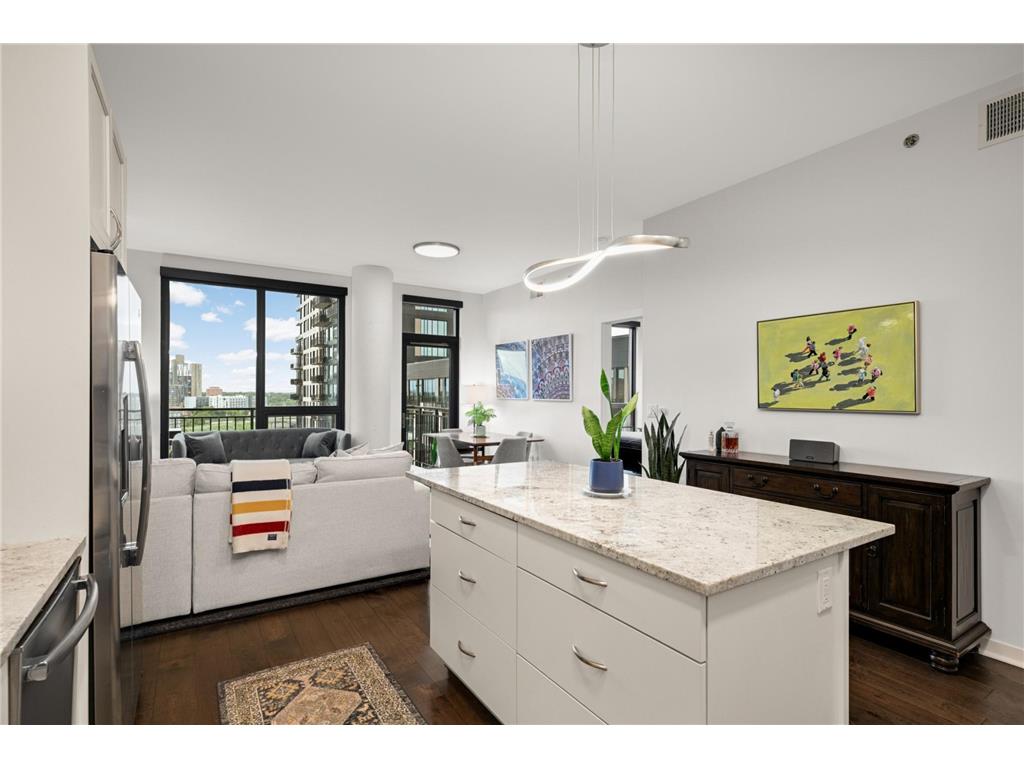 1240 S 2nd Street #825 Minneapolis MN 55415 7105361 image1