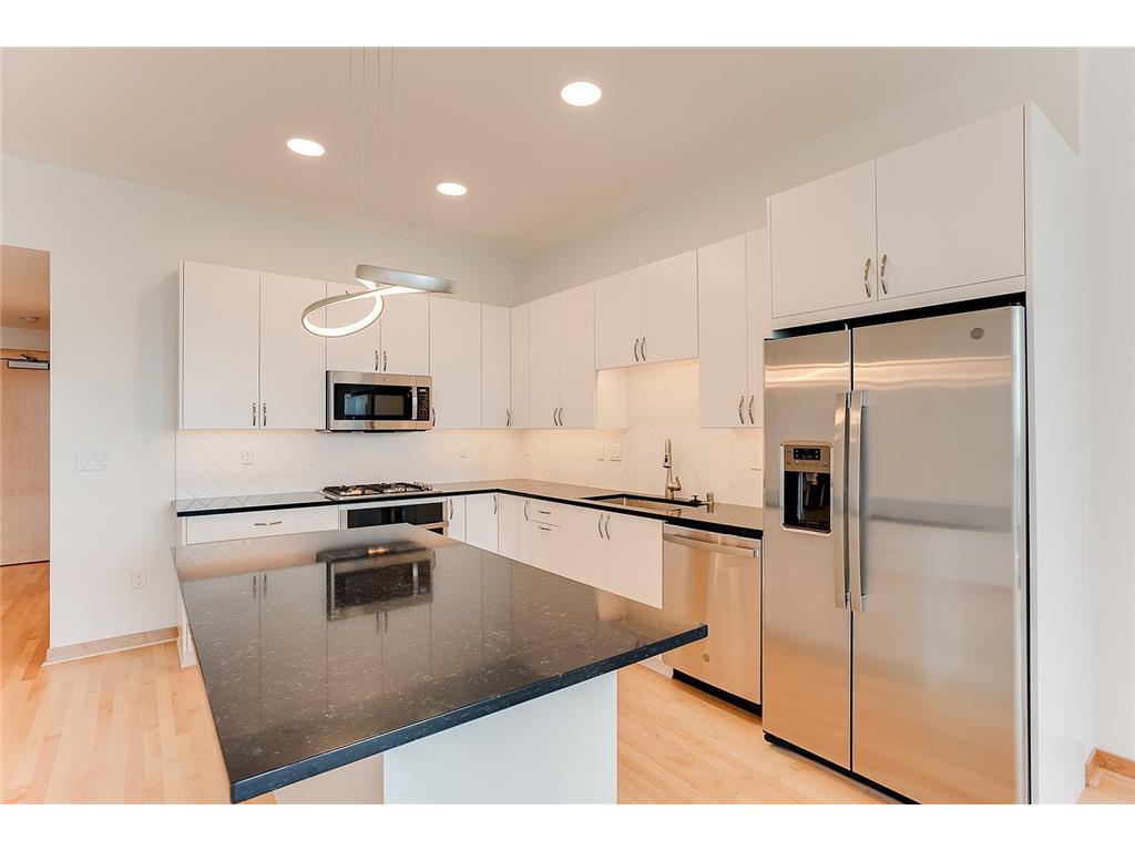 1240 S 2nd Street #925 Minneapolis MN 55415 7058141 image4