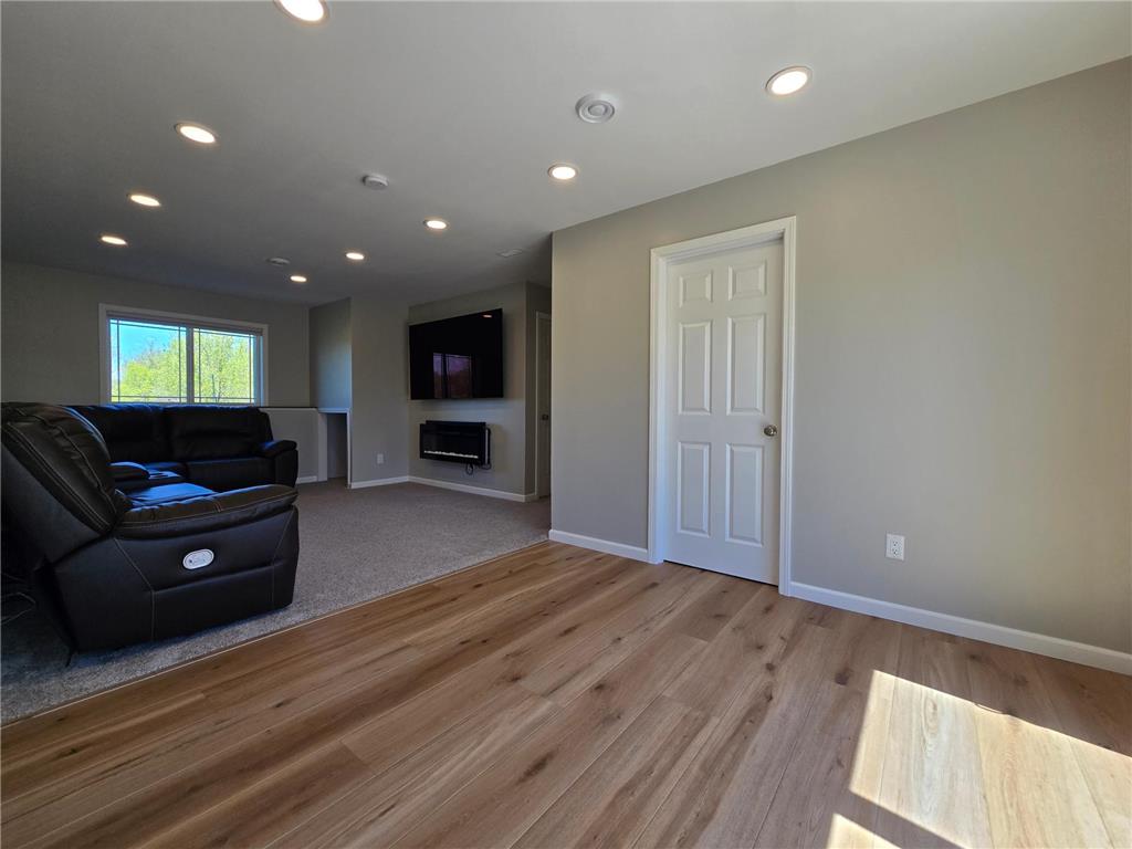 1240 W 6th Street Rush City MN 55069 7083073 image18