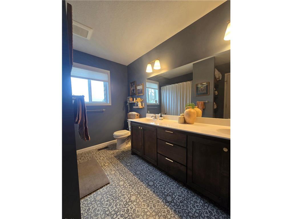 1240 W 6th Street Rush City MN 55069 7083073 image31