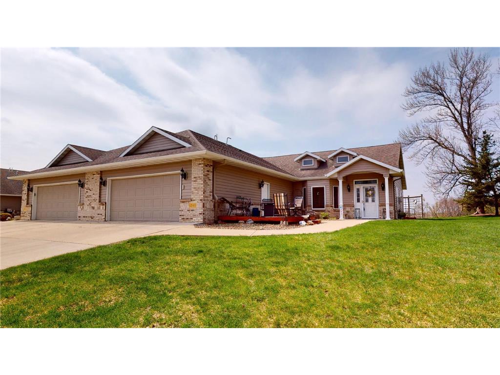 1240 Wright Drive, Albert Lea, MN 56007 MLS 6364376 Edina Realty