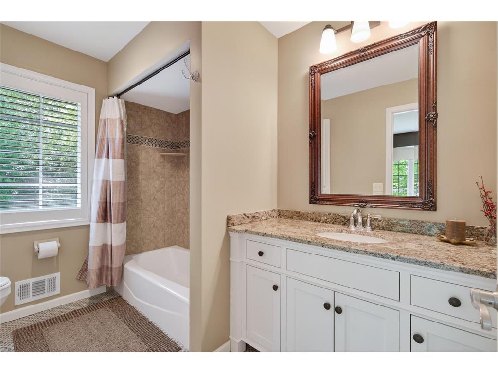 12400 Huntingdon Lane Minnetonka MN 55305 7074738 image37